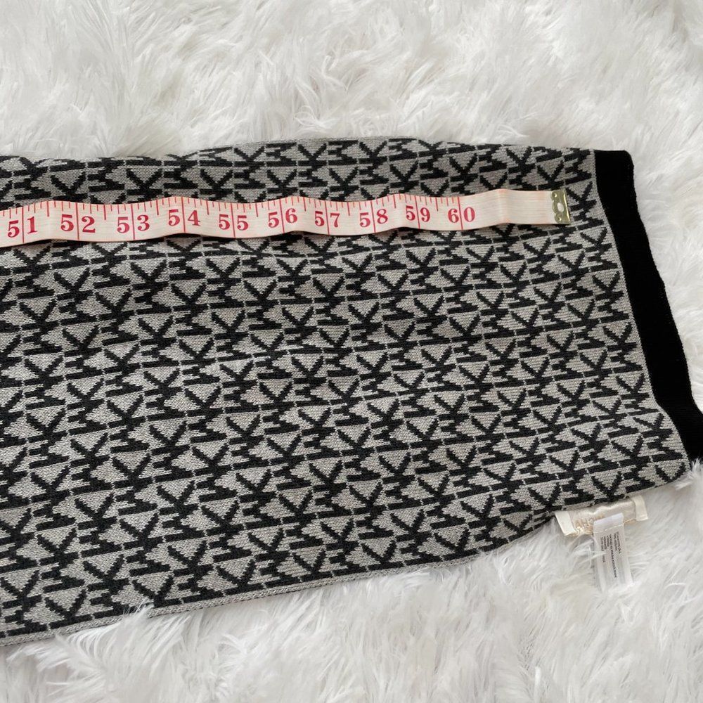 Women Michael Michael Kors Logo Scarf in Gray One Size - Picture 3 of 7